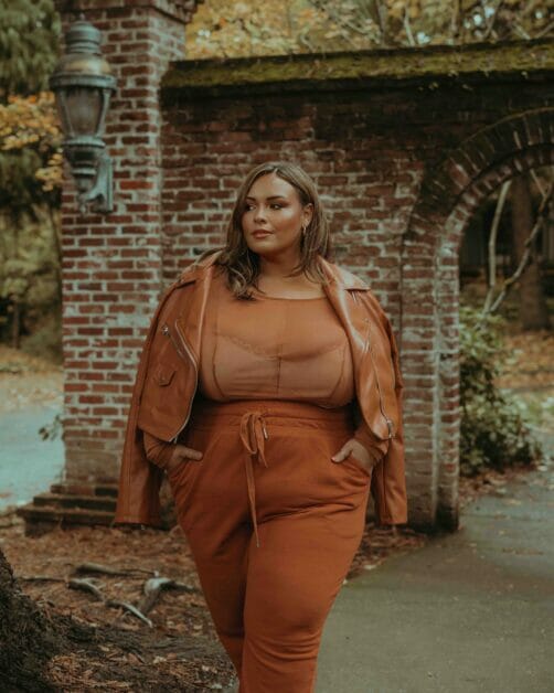plus-size woman dressing chic on her all chocolate brown outfit